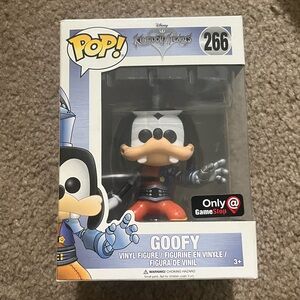 Kingdom Hearts Goofy (GameStop) Pop! Figure